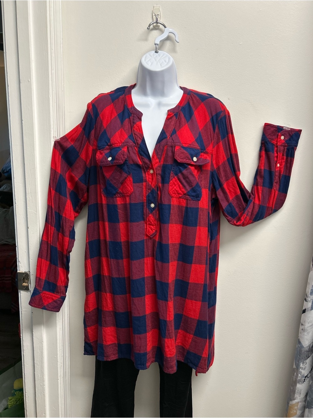 Gap Red & Navy Buffalo Plaid Henley Tunic Top